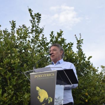 Juan Carlos Mestre_Poeta